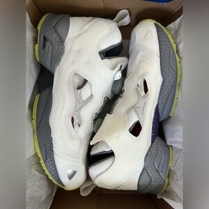 Reebok - INSTAPUMP FURY 95 UNISEX - GZ1615 - FTWWHT/PUGRY3/PUGRY6